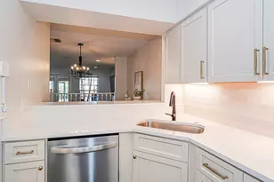 452 Prestwick Ct, Melbourne, FL 32940 - Photo 2