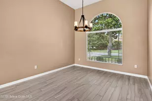 306 Lake Victoria Cir, Melbourne, FL 32940 - Photo 14