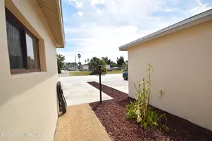 658 Atlantic Dr, Satellite Beach, FL 32937 - Photo 4