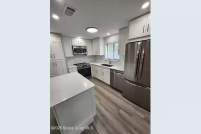 304 Wilson Avenue, Cocoa Beach, FL 32931 - Photo 10