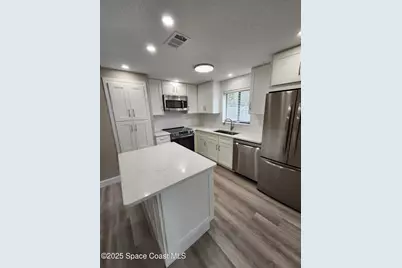 304 Wilson Avenue, Cocoa Beach, FL 32931 - Photo 14