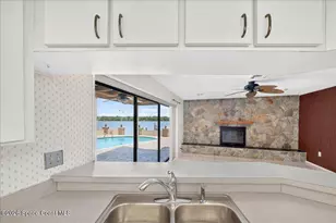 2530 Sykes Creek Dr, Merritt Island, FL 32953 - Photo 12