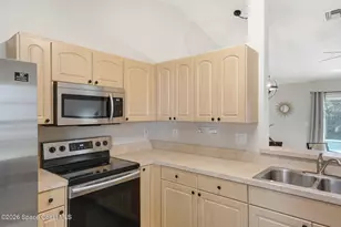 4417 Mt Carmel Ln, Melbourne, FL 32901 - Photo 10