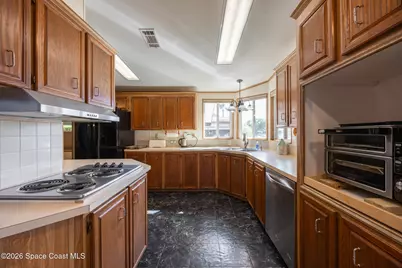 4353 Twin Lakes Drive, Melbourne, FL 32934 - Photo 14