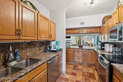 3048 S Highway A1A #4d, Melbourne Beach, FL 32951 - Photo 8