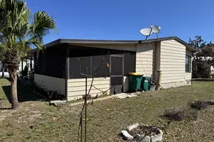 915 Hemlock St, Barefoot Bay, FL 32976 - Photo 4