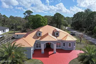 757 Donau Ave NW, Palm Bay, FL 32907 - Photo 4