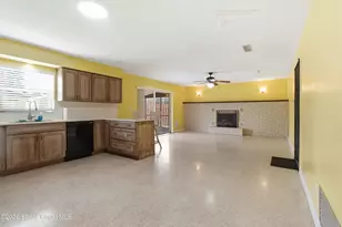 285 Hickory Ave, Merritt Island, FL 32953 - Photo 6