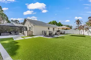 904 Bryce Ln, Melbourne, FL 32904 - Photo 4