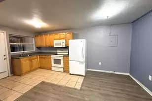 2127 Smathers Cir N, Melbourne, FL 32935 - Photo 4