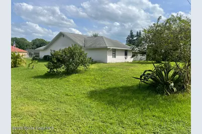 1096 Alpine Avenue NW, Palm Bay, FL 32907 - Photo 8