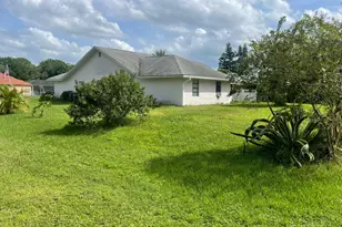 1096 Alpine Ave NW, Palm Bay, FL 32907 - Photo 8