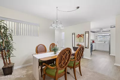 319 N Grove Isle Circle #319, Vero Beach, FL 32962 - Photo 6