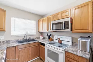 289 San Remo Rd SW, Palm Bay, FL 32908 - Photo 18