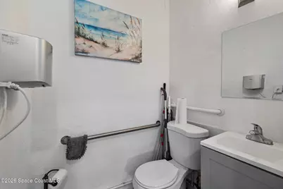 620 E New Haven Avenue #201-02, Melbourne, FL 32901 - Photo 8