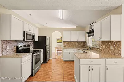 938 Commerce Road SE, Palm Bay, FL 32909 - Photo 14