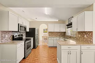 938 Commerce Rd SE, Palm Bay, FL 32909 - Photo 14