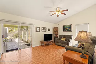 938 Commerce Rd SE, Palm Bay, FL 32909 - Photo 8