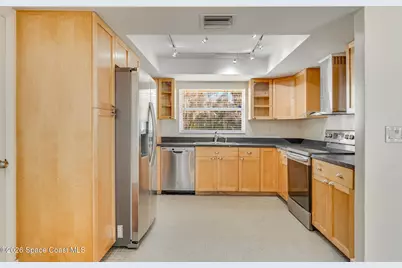 901 S Palm Avenue, Indialantic, FL 32903 - Photo 16