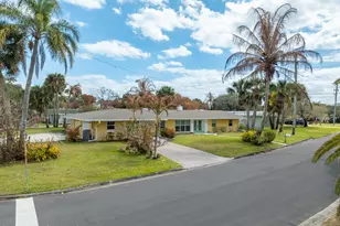 901 S Palm Ave, Indialantic, FL 32903 - Photo 2