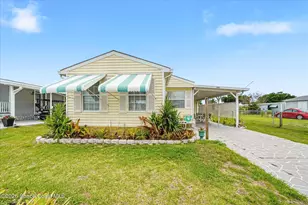 1027 Oriole Cir, Barefoot Bay, FL 32976 - Photo 2