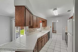 5385 Wendy Lee Dr, Titusville, FL 32780 - Photo 4