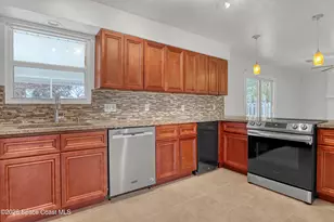 1074 Castile Rd SE, Palm Bay, FL 32909 - Photo 18