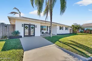 425 Via Valencia Ct, Merritt Island, FL 32953 - Photo 4