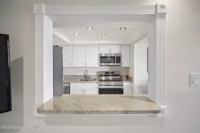 1011 S Miramar Avenue #Unt3, Indialantic, FL 32903 - Photo 14