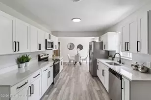 2121 Colony Dr, Melbourne, FL 32935 - Photo 8