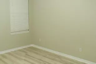 1030 Venetian Dr, Melbourne, FL 32904 - Photo 12