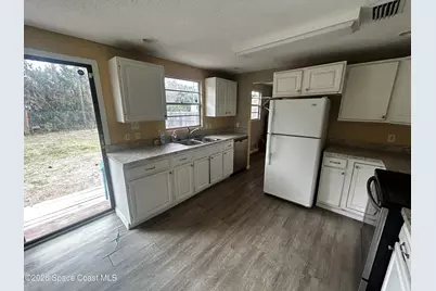 208 Sawyer Street SW, Palm Bay, FL 32908 - Photo 10