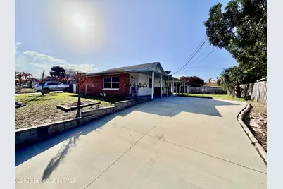 549 Poinciana Drive, Melbourne, FL 32935 - Photo 4