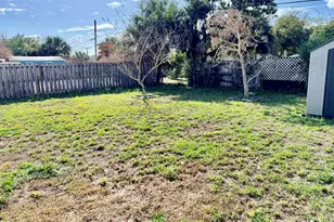 549 Poinciana Dr, Melbourne, FL 32935 - Photo 24