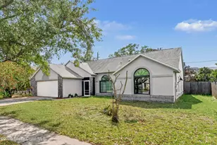 1835 Longleaf Rd, Cocoa, FL 32926 - Photo 2