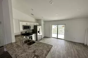 640 Roth Ct SE, Palm Bay, FL 32909 - Photo 10