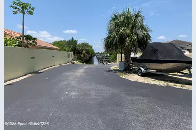 421 Moray Place, Melbourne Beach, FL 32951 - Photo 12