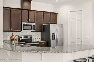 735 Lanai Cir, Melbourne, FL 32937 - Photo 10