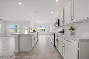 1036 Kylar Dr NW, Palm Bay, FL 32907 - Photo 4