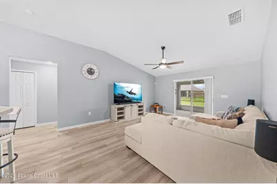 466 Fairbanks Street SW, Palm Bay, FL 32908 - Photo 10