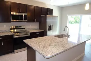 701 Avalon St SE, Palm Bay, FL 32909 - Photo 2