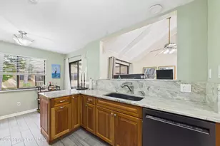 9002 Manchester Ln, Melbourne, FL 32904 - Photo 14