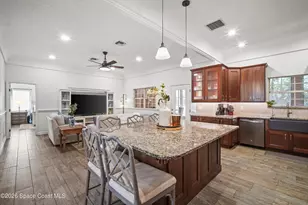 572 Lake Ashley Cir, Melbourne, FL 32904 - Photo 20