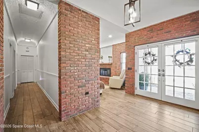 572 Lake Ashley Circle, Melbourne, FL 32904 - Photo 8