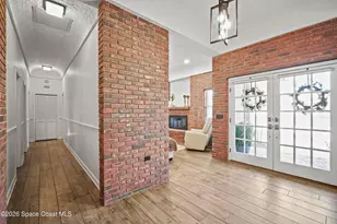 572 Lake Ashley Cir, Melbourne, FL 32904 - Photo 8