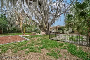 2010 Pennwood Dr, Melbourne, FL 32901 - Photo 34