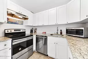 1957 Glenwood Dr, Melbourne, FL 32935 - Photo 10