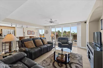 8472 Ridgewood Avenue #201, Cape Canaveral, FL 32920 - Photo 6