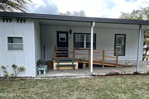 1020 Laurel Ct NE, Palm Bay, FL 32907 - Photo 2