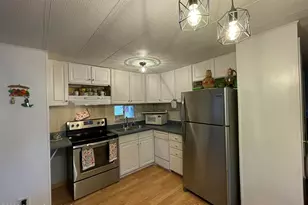 1020 Laurel Ct NE, Palm Bay, FL 32907 - Photo 1